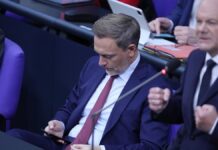 Lindner fühlt sich von Kanzler-Schelte "nicht angesprochen"