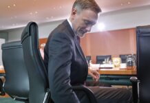 Haushaltsstreit: SPD wirft Lindner "unverantwortliches" Handeln vor