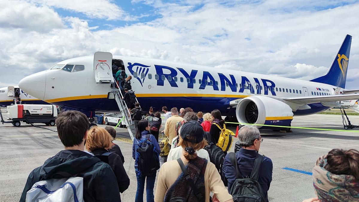 Verband sieht Ryanair-Flugreduzierung als "Alarmzeichen"