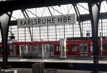 Mann am Karlsruher Hauptbahnhof niedergestochen