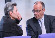 Umfrage: Ein Drittel bevorzugt GroKo nach der Bundestagswahl