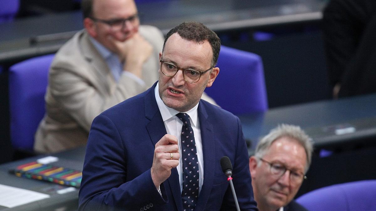 Spahn bekräftigt CDU-Ultimatum an Scholz-Regierung im Asylstreit