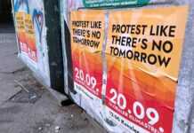 Tausende protestieren für schnelleren Ausstieg aus fossilen Energien