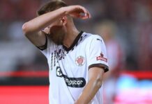 1. Bundesliga: St. Pauli bleibt auch in Augsburg ohne Punkte
