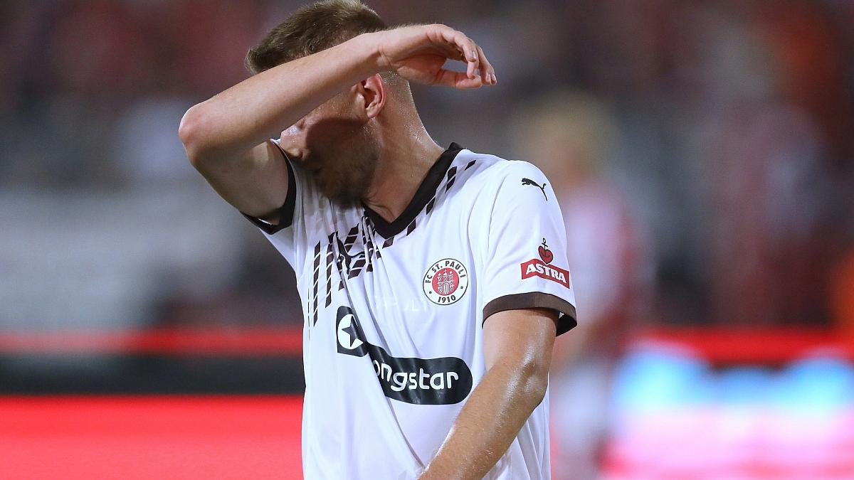 1. Bundesliga: St. Pauli bleibt auch in Augsburg ohne Punkte