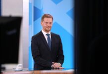 Chrupalla nennt Kretschmer "Trittbrettfahrer"