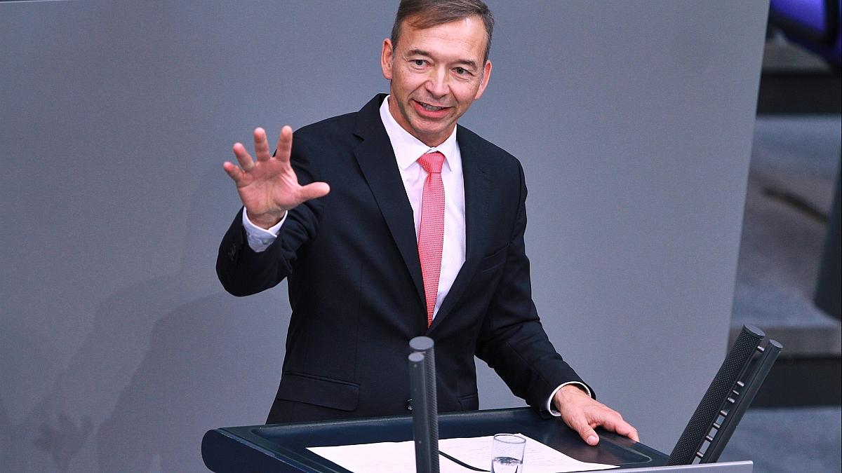 FDP-Fraktion rechnet mit "harten Verhandlungen" um Rentenpaket II