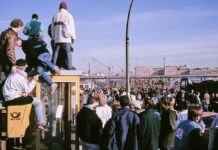 35 Jahre Friedliche Revolution: Scholz beschwört Zusammenhalt 35 Jahre Friedliche Revolution: Scholz beschwört Zusammenhalt