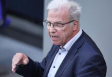 Thüringer AfD will Höcke-Gegner Stöber aus Partei ausschließen Thüringer AfD will Höcke-Gegner Stöber aus Partei ausschließen