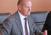 Scholz blickt mit "Zahnschmerzen" auf künftige Koalitionsbildungen Scholz blickt mit "Zahnschmerzen" auf künftige Koalitionsbildungen