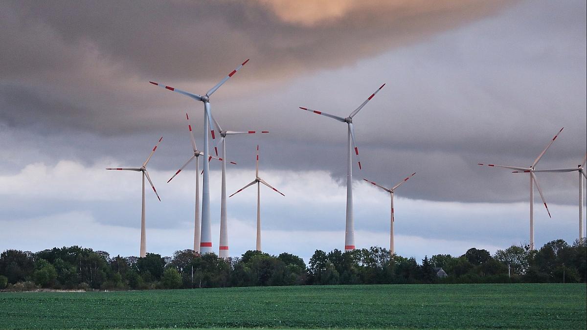 Netzentgelte in Regionen mit Wind- und Solar-Energie sinken ab 2025