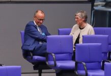 SPD-Chef Klingbeil unterstellt Grünen eine Merz-Nähe