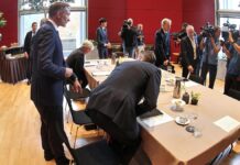 Banaszak kritisiert FDP und SPD für neue Gipfelrunde