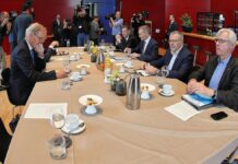 Wirtschaft will schnelle Entscheidungen – Union sieht Ampel am Ende Wirtschaft will schnelle Entscheidungen - Union sieht Ampel am Ende