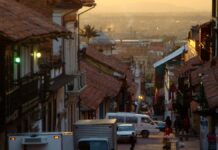 Trump verhängt 25 Prozent Strafzoll gegen Kolumbien