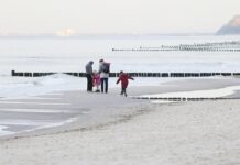 Elterngeld verlor 38 Prozent Kaufkraft seit seiner Einführung 2007