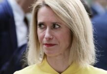 Kallas macht Moskau für Flugzeugabsturz in Kasachstan verantwortlich