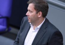 Klingbeil mahnt zu mehr Entschlossenheit im Umgang mit Russland