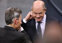 Scholz will nach verlorener Vertrauensfrage mit Freunden "feiern"