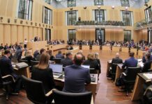 Bundesrat stimmt Grundgesetzänderung für Verfassungsgericht zu