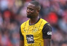 1. Bundesliga: Dortmund verliert in Kiel trotz später Aufholjagd