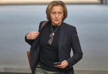 Von Storch lobt Merz für mögliche Mehrheitsbildung mit AfD
