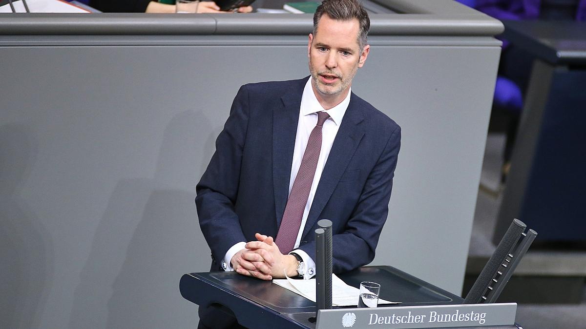 FDP-Fraktionschef will über Karenztage reden