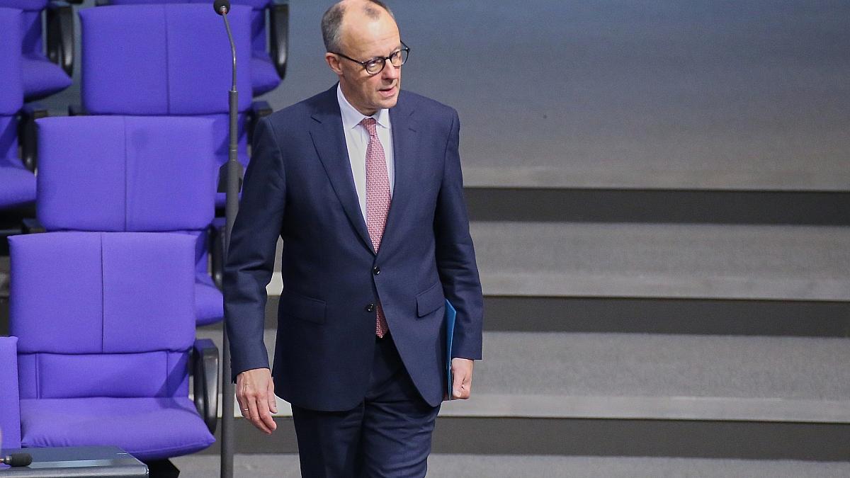 Merz will Weitergabe von Geheimdienst-Daten an Ausländerbehörden