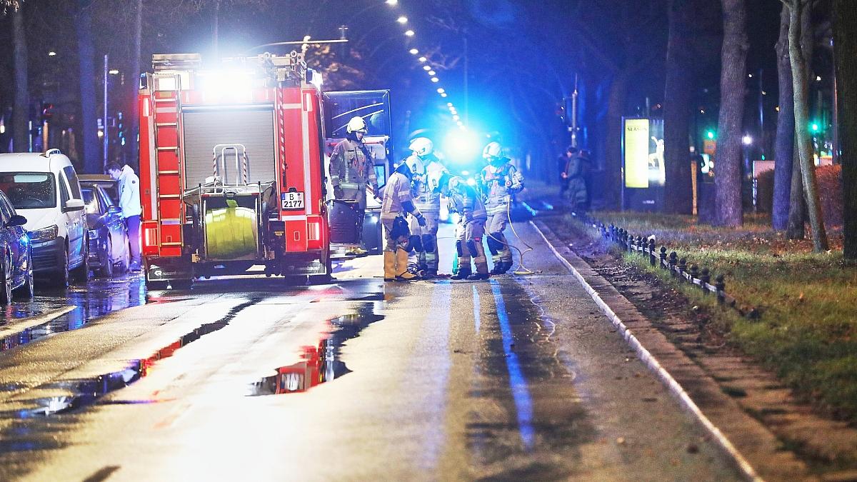 Berlins Regierender lobt Reparatur von Rohrbruch "in Rekordzeit"