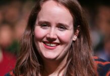 Lang kritisiert Parteien für Bequemlichkeit auf Social Media