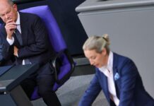 Scholz attackiert Weidel vor TV-Quadrell