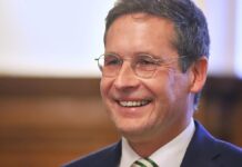 Halle bekommt wieder parteilosen Oberbürgermeister – AfD jubelt