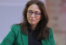 DGB-Chefin lehnt Feiertagsstreichung als Lohnkürzung ab