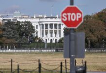 Wadephul fordert Zurückhaltung bei USA-Kritik