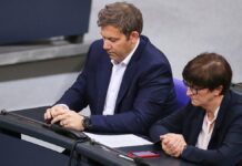 SPD-Arbeitsgemeinschaft verlangt neue Parteispitze