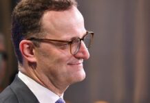 Spahn begrüßt Einigung auf Schulden-Paket