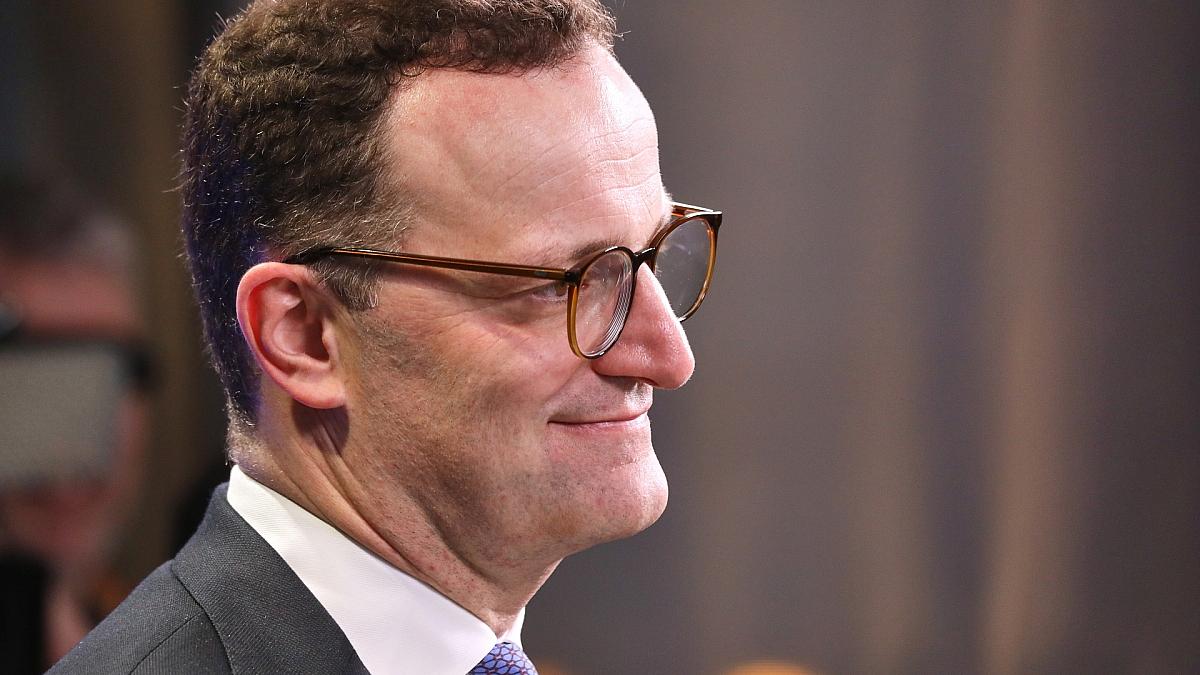 Spahn begrüßt Einigung auf Schulden-Paket