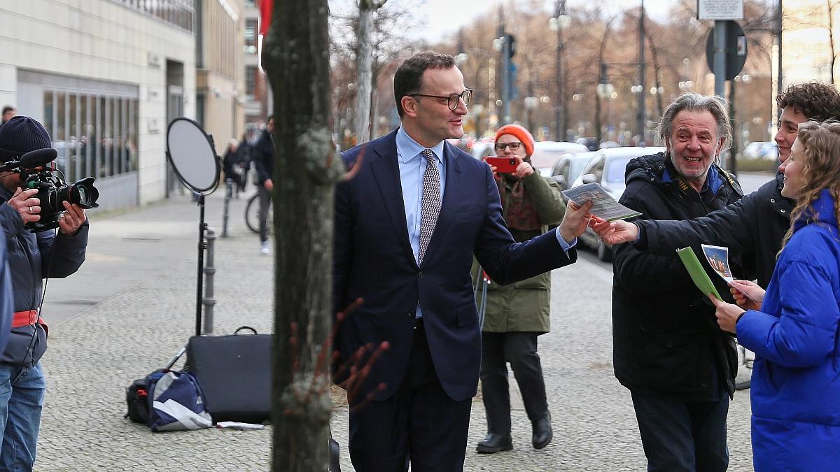 Spahn: "Keine Kenntnisse" über BND-Einschätzung zu Corona-Pandemie