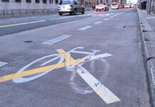 ADFC fordert Ende von Radfahrstreifen in der Mitte der Fahrbahn