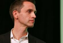 Audretsch weist Klöckners Kirchenkritik zurück