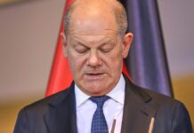 Gauck, Merkel und Wulff bleiben Zapfenstreich für Scholz fern Gauck, Merkel und Wulff bleiben Zapfenstreich für Scholz fern