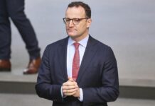 Spahn zweifelt an 15 Euro Mindestlohn schon 2026