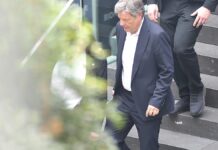 Habeck deutet Verbleib im Bundestag an