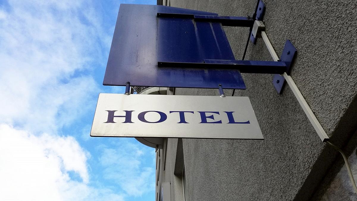 Weniger Übernachtungen im März
