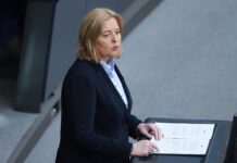 Bas ruft Firmen zu "Haltung und Standfestigkeit" gegenüber AfD auf Bas ruft Firmen zu "Haltung und Standfestigkeit" gegenüber AfD auf