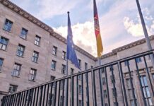 Haushalts-Aufschub: Politische Bildungsträger in Existenzangst