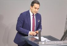 SPD-Mann Özdemir erwartet CDU-Kapitäns-Vorschlag für FC Bundestag SPD-Mann Özdemir erwartet CDU-Kapitäns-Vorschlag für FC Bundestag