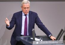 Röttgen plädiert für Beschlagnahme russischen Staatsvermögens