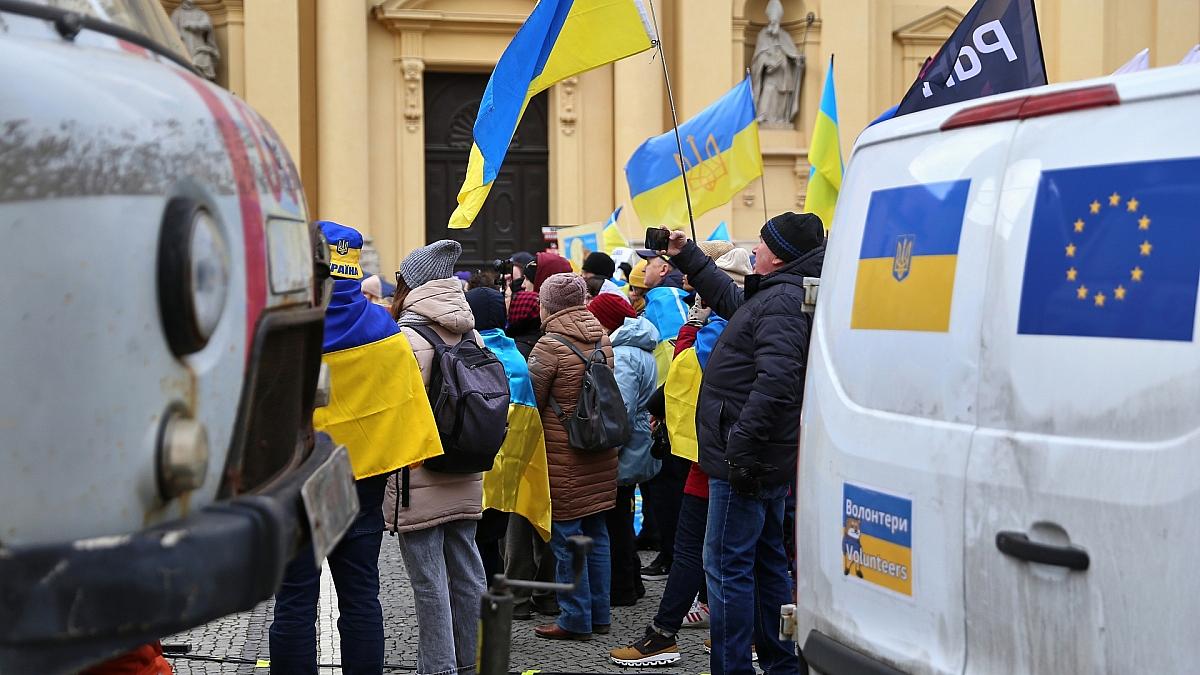 Ukraine: Merz fordert vor Verhandlungen Waffenruhe