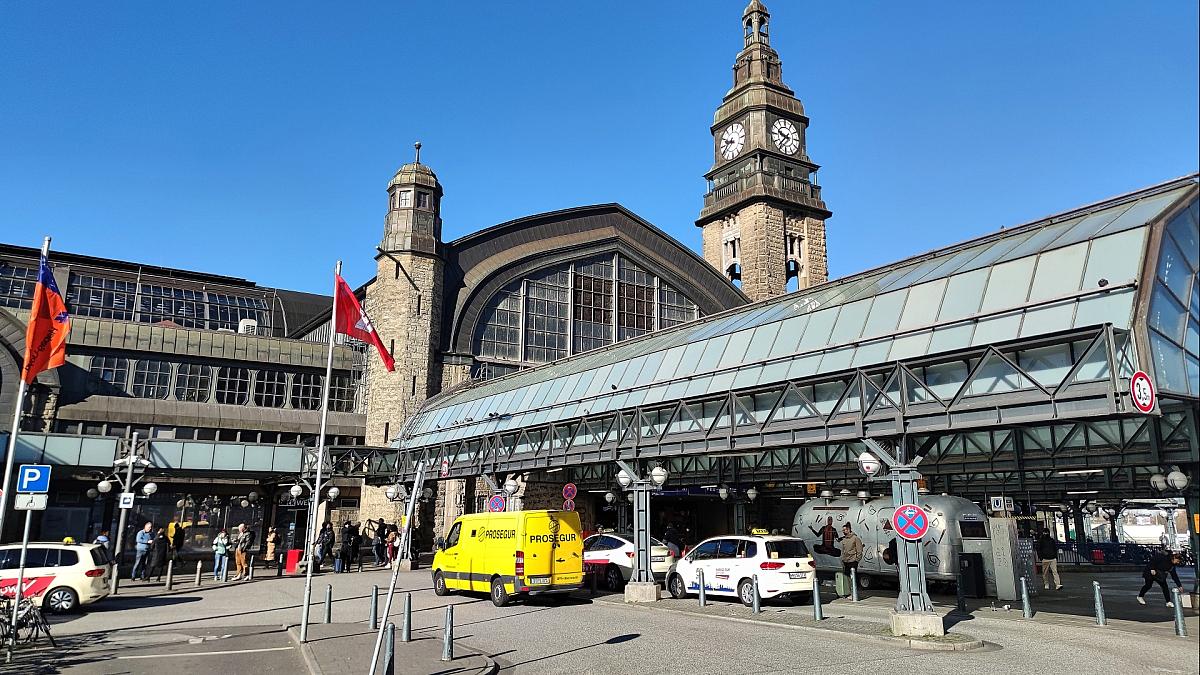 Grüne und Linke fordern Konsequenzen nach Messerangriff von Hamburg